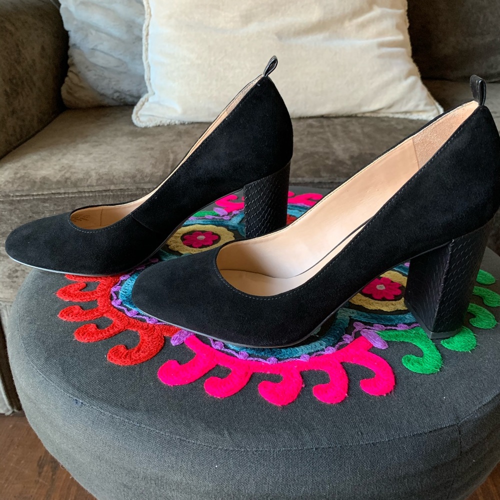 Franco Sarto Suede Pumps